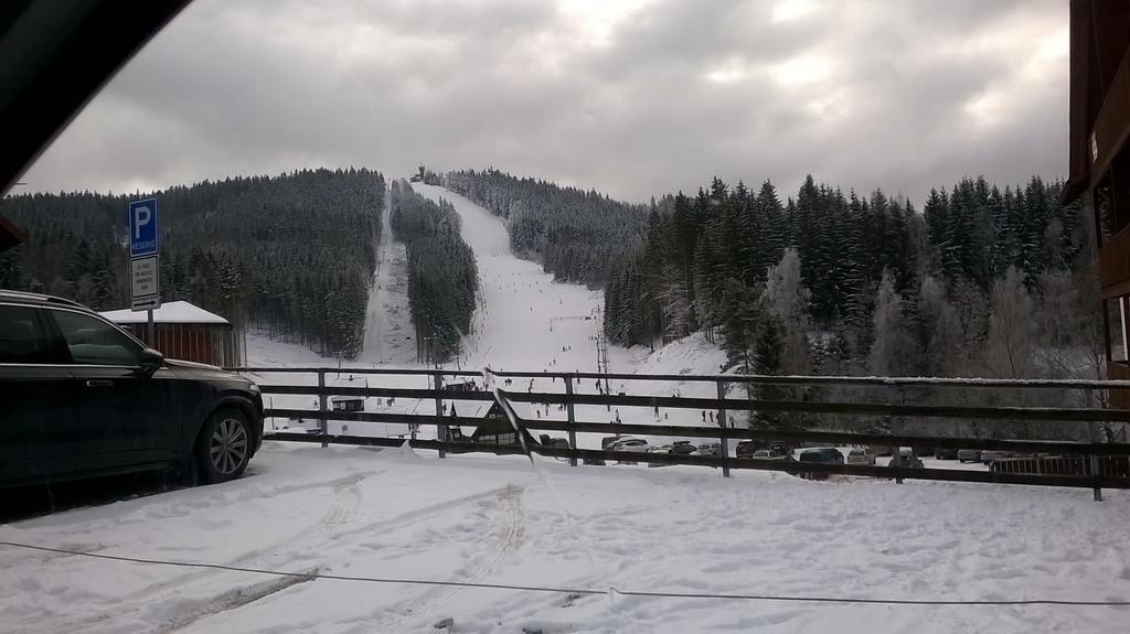 Apartmánek u Špičáku Albrechtice v Jizerskych horach Esterno foto